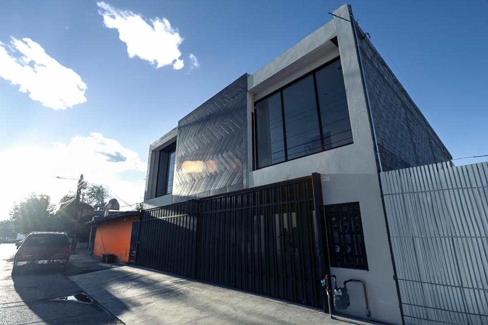 Suites Gonzalez, Suite 3 ซิวดัด ฮัวเรซ ภายนอก รูปภาพ